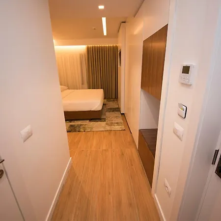 Theatro 4* Тирана